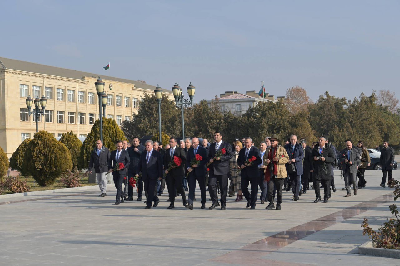 Yusif Məmmədəliyevin Ordubaddakı abidəsinin bərpadan sonra açılışı olub - FOTO - foto 2