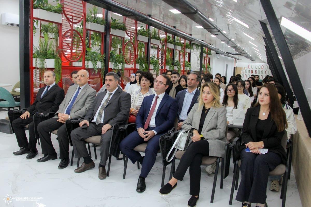 “Hibrid təhdidlərə qarşı mübarizədə transmilli internet korporasiyaları ilə iş” layihəsi uğurla yekunlaşıb – FOTO - foto 1