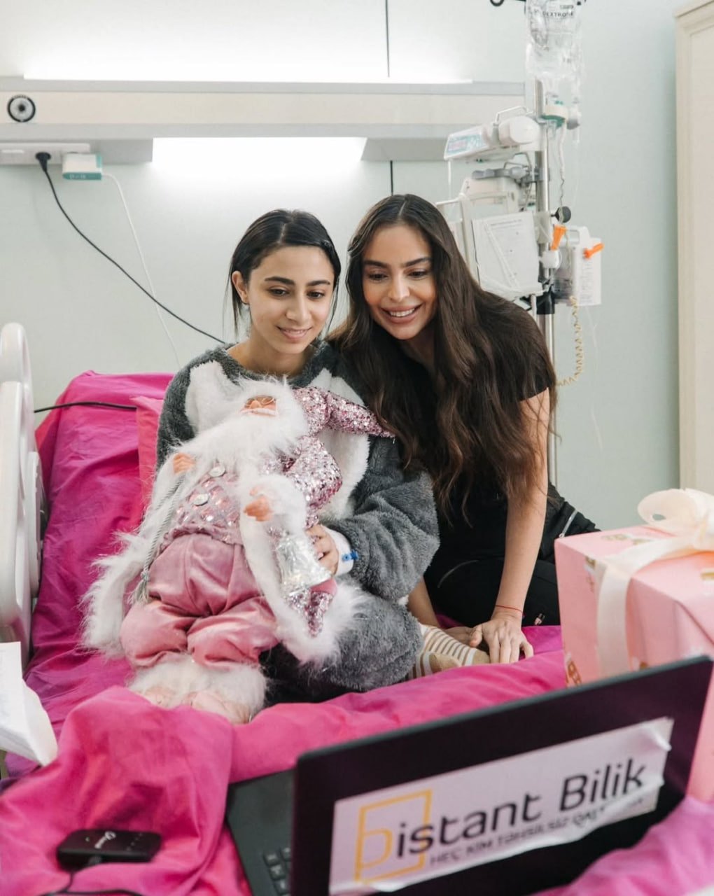 Leyla Əliyeva və Arzu Əliyeva Milli Onkologiya Mərkəzini ziyarət etdilər - FOTO - foto 4