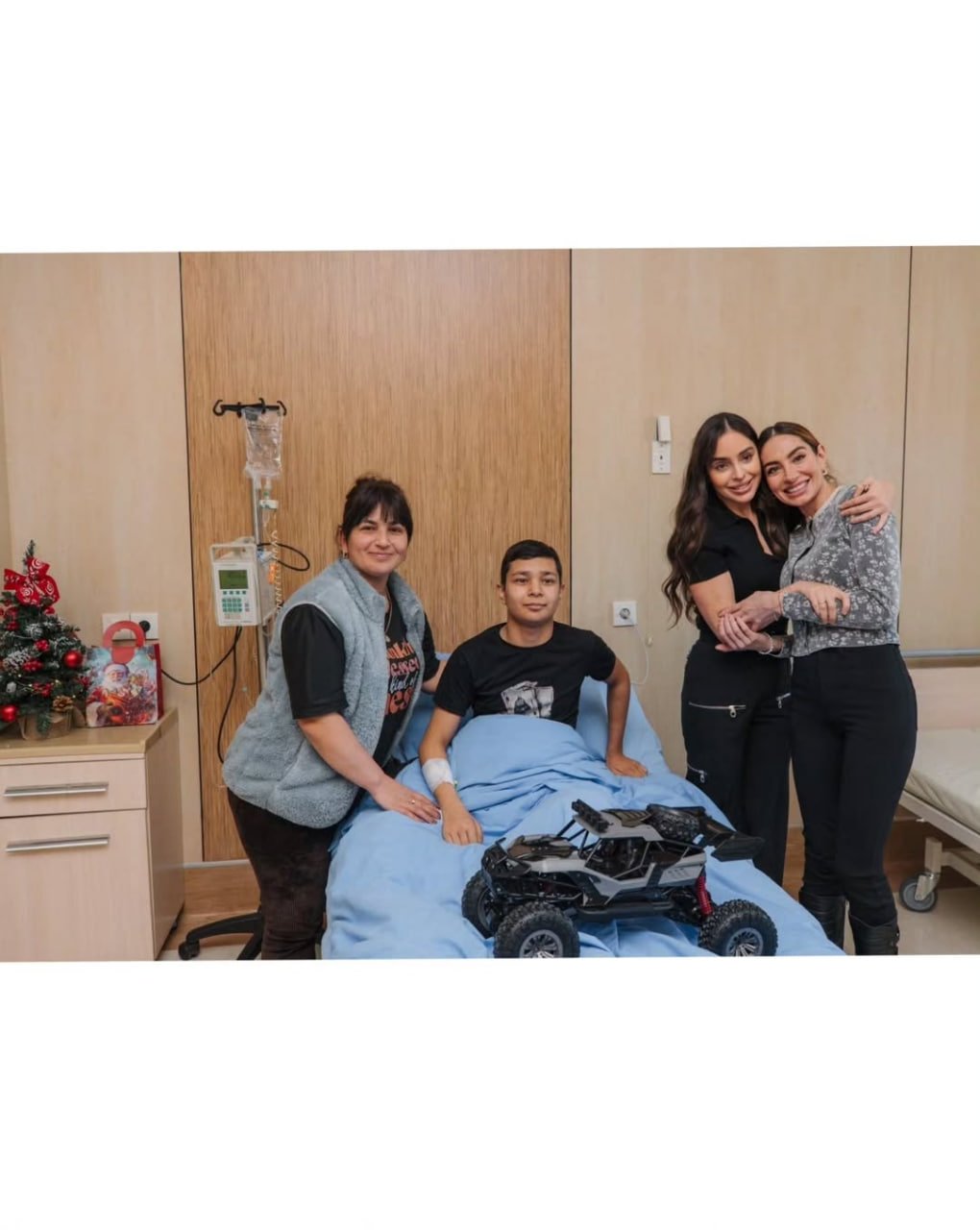 Leyla Əliyeva və Arzu Əliyeva Milli Onkologiya Mərkəzini ziyarət etdilər - FOTO - foto 12