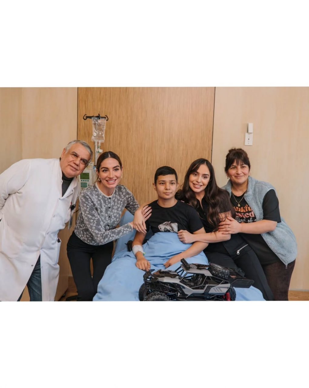 Leyla Əliyeva və Arzu Əliyeva Milli Onkologiya Mərkəzini ziyarət etdilər - FOTO - foto 13