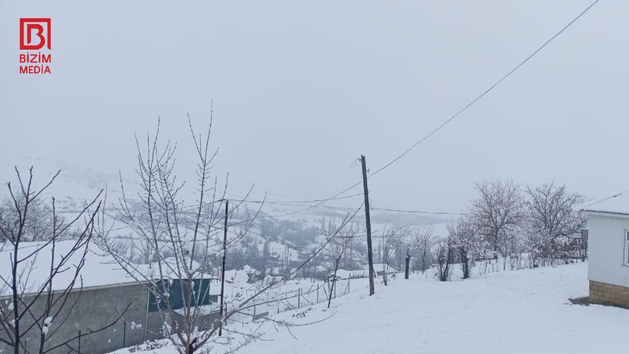 Cəlilabadın bu kəndləri “ağ örpəyə” BÜRÜNDÜ - FOTO - foto 1
