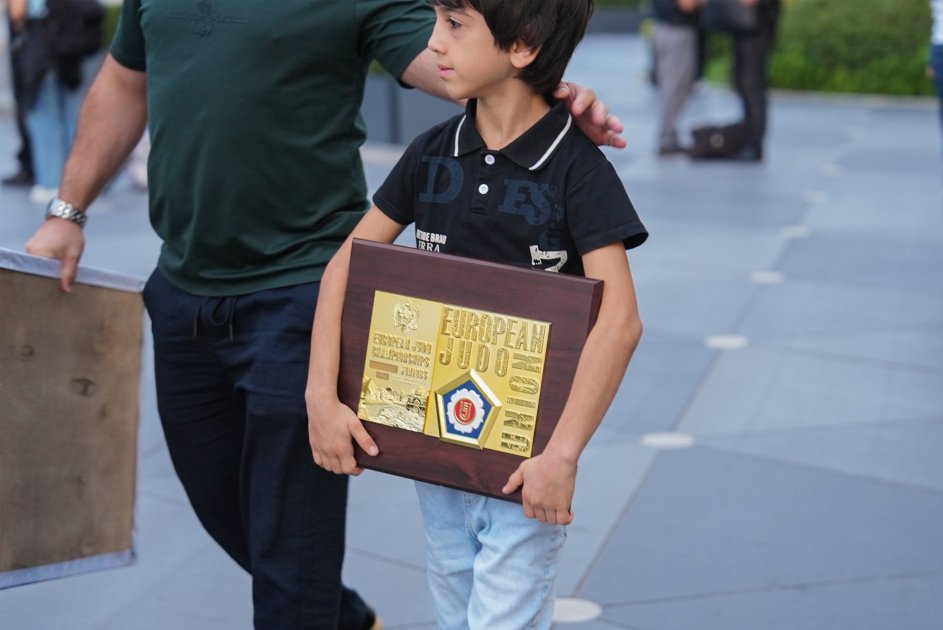 Cüdoçularımız Avropa çempionatında 5 medal qazandı – FOTO - foto 4