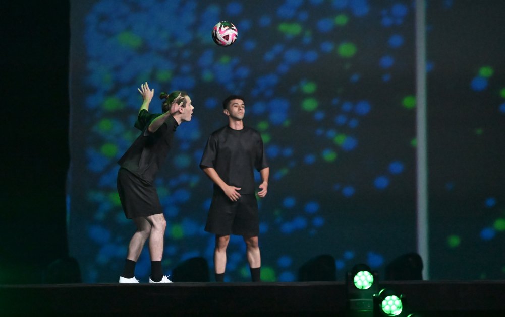 Prezident ailəsi ilə FIFA U-15 dünya çempionatının açılış mərasimini izlədi - YENİLƏNİB - FOTOLAR - foto 31