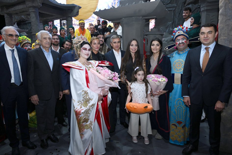 Bakıda çoxdan gözlənilən premyera baş tutdu - FOTO - foto 4