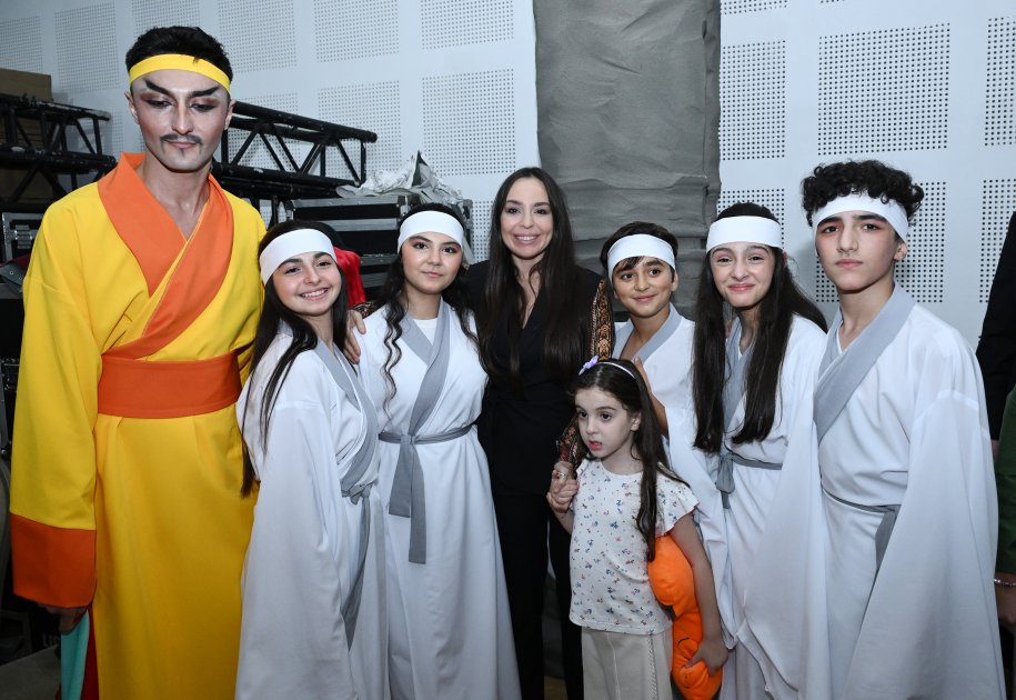 Bakıda çoxdan gözlənilən premyera baş tutdu - FOTO - foto 5