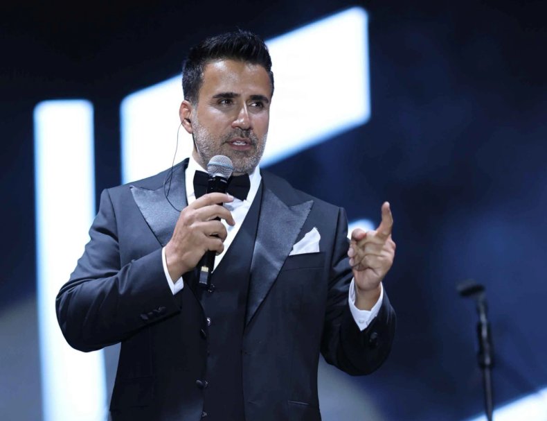 “Küçük Emrah”ın sərvəti gündəm oldu - 300-dən çox mənzili var? - foto 4
