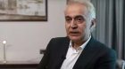 Əməkdar artist aparıcılıq edəcək