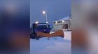 Yollar qardan təmizlənir, duz-qum səpən maşınlar işə salındı &ndash; VİDEO