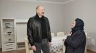 Prezident Ağdərənin Çapar kəndindəki ailənin qonağı oldu - VİDEO