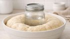 Xəmirin mayalanmasını sürətləndirən kiçik amma effektiv hiylə