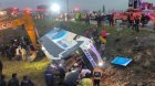 Malatyada sərnişin avtobusu dərəyə aşdı - 4 ölü, 15 yaralı var - VİDEO
