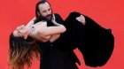 Kannda qırmızı xalça: Letisiya Kasta filmin premyerasına belə gətirildi &ndash; FOTO