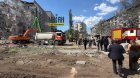 Xarici diplomatlar Kiyevdə dağıntılar olan ərazidə &ndash; VİDEO