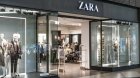 &ldquo;Zara&rdquo;nın "ölümcül şalvar"ları: Dəbsevərlər kütləvi şəkildə yıxılırlar &ndash; FOTO-VİDEO
