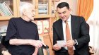Nazir 96 yaşlı Xalq artistini evində ziyarət etdi&ndash; FOTO