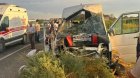 Türkiyədə mikroavtobus su kanalına aşdı - 15 yaralı var