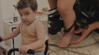 Evdə ayağı velosipeddə qalan uşaq belə xilas edildi &ndash; VİDEO