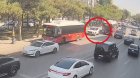 Avtobus zolaqlarına daxil olan sürücülər hərəkətə mane oldular &ndash; ANBAAN VİDEO