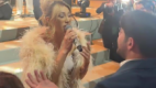 Röya Ayxanın toyda bəyin dostu ilə dueti gündəm oldu - VİDEO