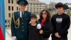 Elnarə Xəlilova oğulları ilə - VİDEO