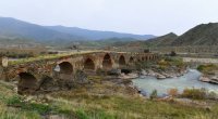 Xarici diplomatlar Xudafərin körpüsündə - FOTO