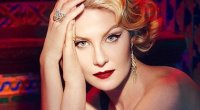 Renata soyunaraq cavanlığın SİRRİNİ AÇDI - FOTO
