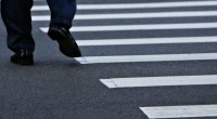 Yolu keçən 67 yaşlı kişini avtomobil vurdu