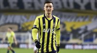 Mesut Özil İngiltərə klubuna keçə bilər