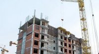 Özünü tikilməkdə olan binadan atmaq istədi - Bakıda intihara cəhd