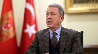 Hulusi Akar ordu komandanlığı ilə birgə Türkiyə-İraq sərhədinə gəldi