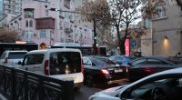Bakının mərkəzində uzun tıxac yaranıb - FOTO