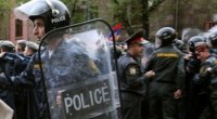 Ermənistanda yaralanan polislərin sayı 45-ə çatdı