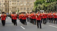 Bakının bu yerlərində hərbi orkestrlər çıxış edirlər