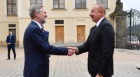 İlham Əliyev Praqada dəyirmi masada iştirak edir
