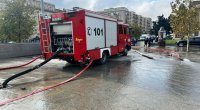 Bakıda yeraltı piyada keçidinə dolan su boşaldıldı - VİDEO