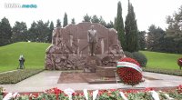 Ümummilli Lider Heydər Əliyevin anım günündən FOTOREPORTAJ
