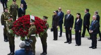 Prezident və xanımı Litvanın müstəqilliyi uğrunda həlak olanların abidəsini ziyarət ediblər - FOTO/VİDEO