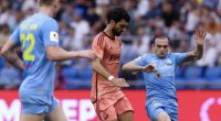 UEFA Mahir Emrelinin qolunu ƏLİNDƏN ALDI 