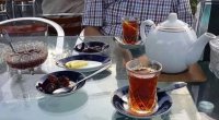 Çay evində DAVA: Döyülən və saxlanılanlar var