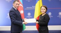 Azərbaycan səfiri etimadnaməsinin surətini Rumıniyanın XİN başçısına təqdim edib