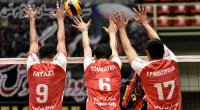 İranda voleybol komandasının oyununda 