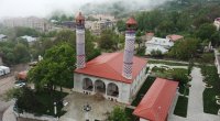 Müsəlman din xadimləri Yuxarı Gövhər Ağa məscidində namaz qılıblar