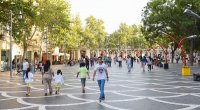 Fəvvarələr meydanında 2 ofisiant bıçaqlandı