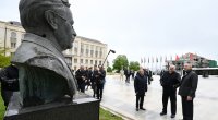 Prezidentlər Şuşada erməni vandalizminə məruz qalan heykəllərə baxdılar - FOTO