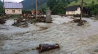 Sel daşqınları Goranboyda beton körpünü yararsız hala saldı