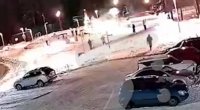 Yeni il şənliyi üçün quraşdırılan şam ağacı YANIB – VİDEO