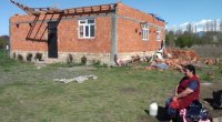 Qaxda altı nəfərlik ailə evsiz QALDI - FOTO