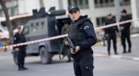 İzmirdə 16 yaşlı şəxs tüfənglə polisləri güllələdi – 2 ölü, 1 yaralı var - VİDEO