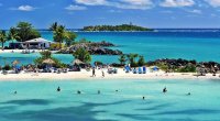Minlərlə turist Karib adalarından çıxa bilmir